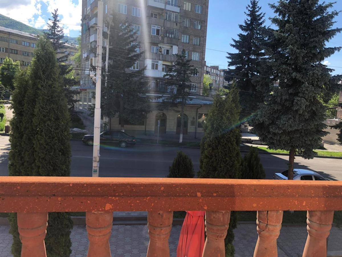 Valda Hotel On Tumanyan Vanadzor Dış mekan fotoğraf